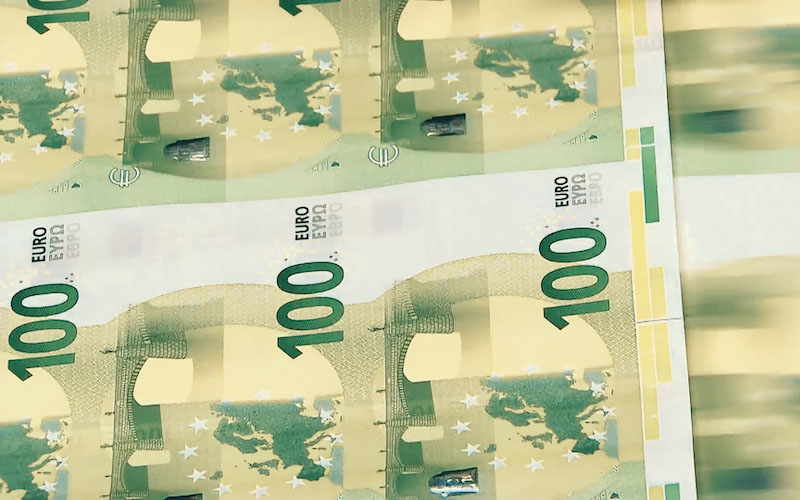 Positive data couldn't withstand geopolitical pressure; the euro's 1.17 defenses crumbled.