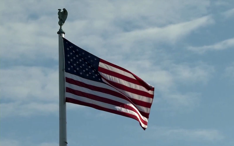 美国击沉伊朗军舰，霍尔木兹海峡航运彻底瘫痪