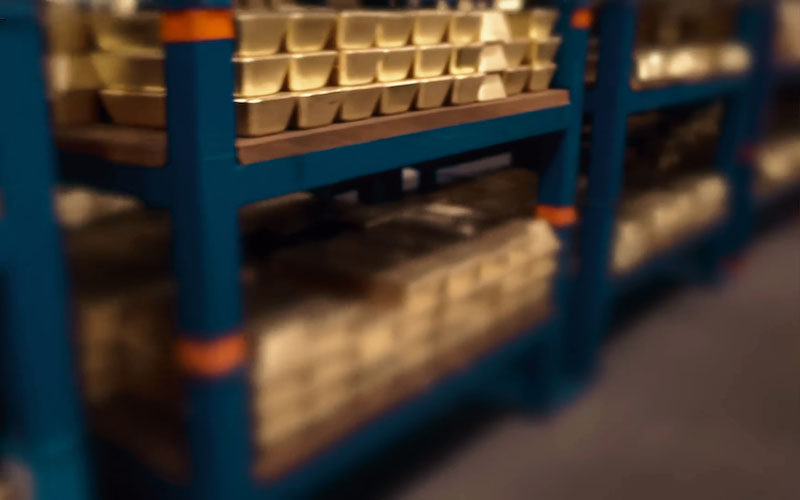 黄金交易提醒：不确定性笼罩全球，金银继续刷新历史高点，警惕短线回调风险？